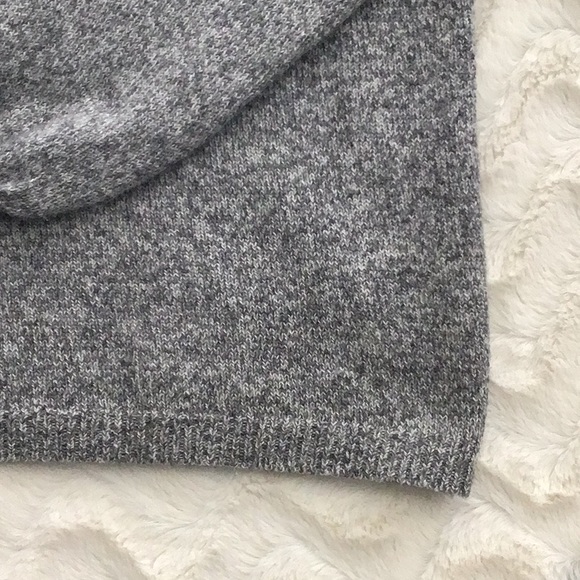 NWOT medium grey sweater. - Picture 6 of 6
